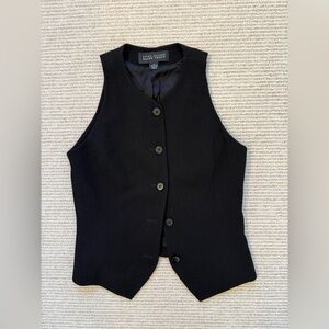 Linda Allard Ellen Tracy Black Button-Up Vest size 4
